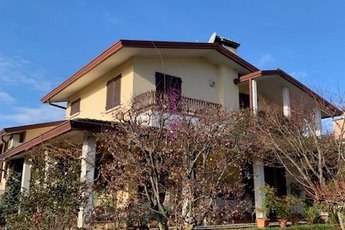 Unifamiliare Casa singola in vendita