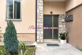 Appartamento in vendita