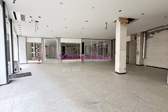 Locale commerciale negozio in affitto