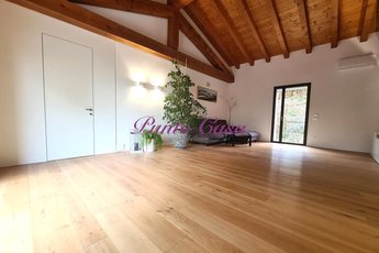 Unifamiliare casa singola in vendita
