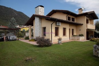 Unifamiliare villa in vendita