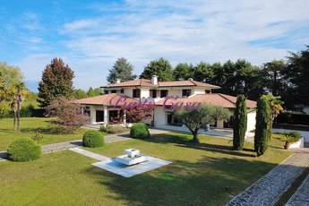Attico mansarda in vendita